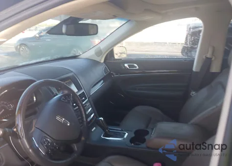 2018 Lincoln Mkt Premiere из США, поврежденный, VIN 2LMHJ5FKXJBL01008